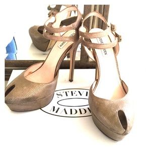 ❤️Sold❤️Steve Madden Laidie Bronze Liz Heel
