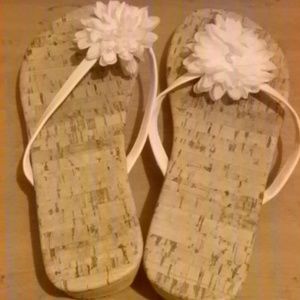White Flower Sandals