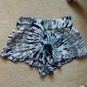 Tie dye flowy shorts
