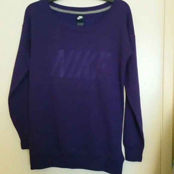 Nike Women's fleece crew-neck sweater