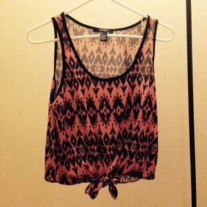 Forever 21 Aztec crop top S