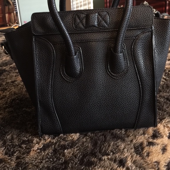Black & White Crossbody Purse - Picture 2 of 4