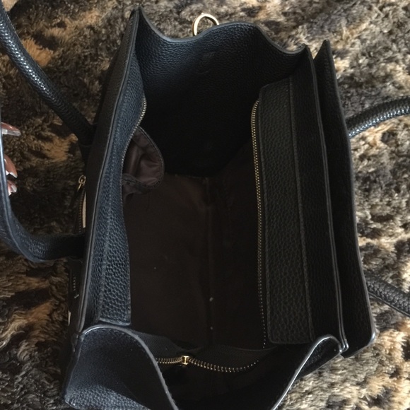 Black & White Crossbody Purse - Picture 3 of 4