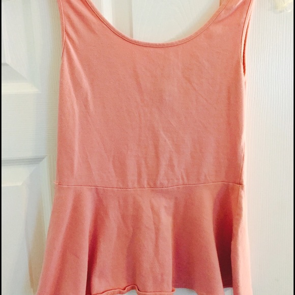 🚫SOLD🚫Peplum top size small