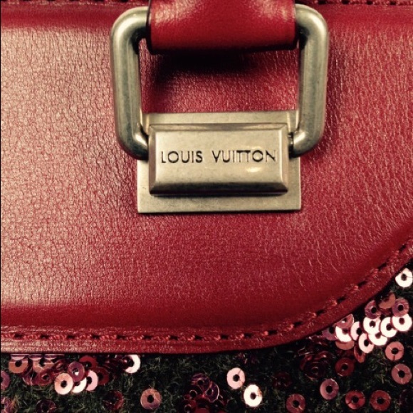 Louis Vuitton Runway Handbag - Picture 3 of 6