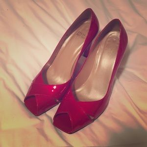 Stuart Weitzman red patent leather shoes