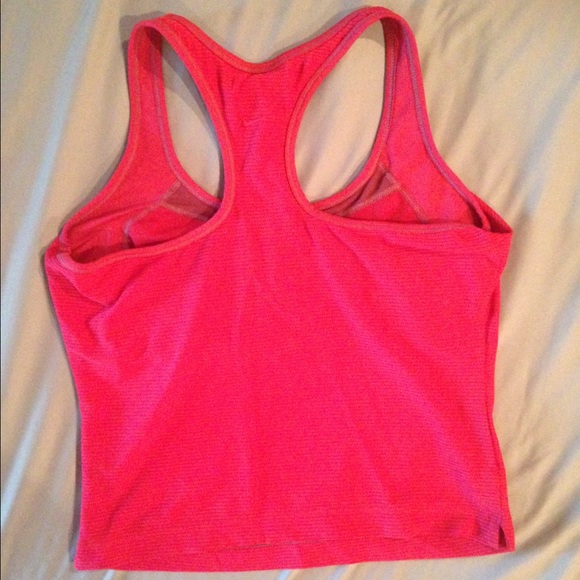 Nike workout top - Picture 2 of 3