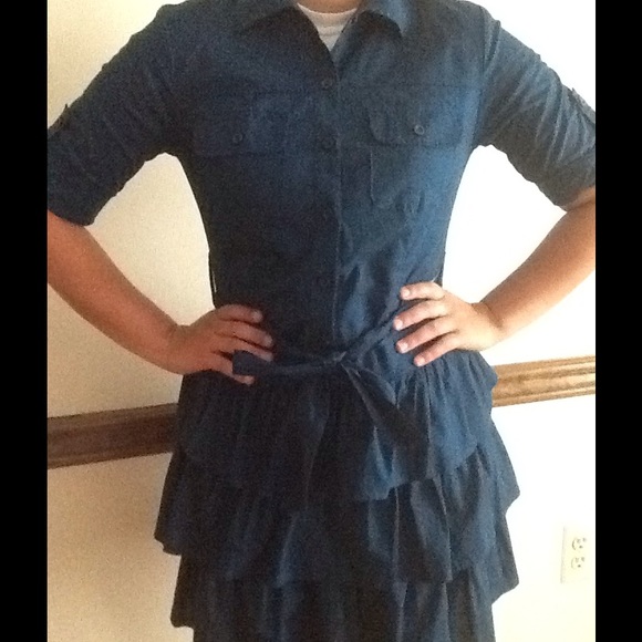 Button-Down Ruffle Dress - Picture 3 of 4