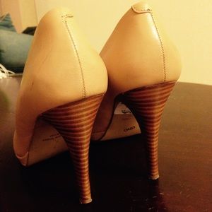 Nude Nine West Pumps 8.5
