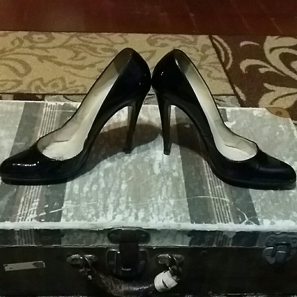 patent leather  pumps.4"heel