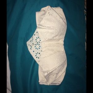 White flower patterned strapless bikini top