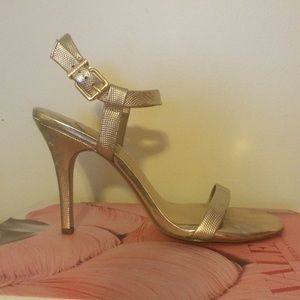 Gianni Bini gold strappy heels