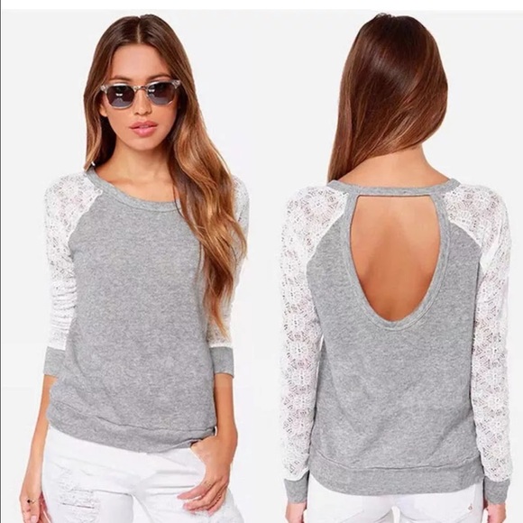 Boutique Tops - Grey lightweight top with lace arms