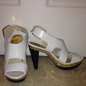 Michael Kors Carla Sandal