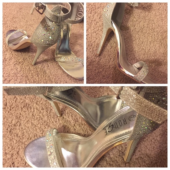 🎀 swrovoski heels 🎀 - Picture 1 of 4