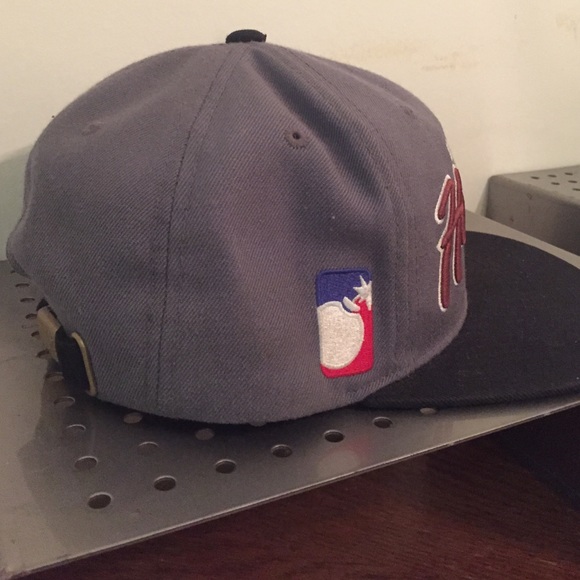 Hundreds StrapBack - Picture 2 of 3