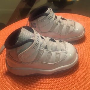 Jordan Legend Blue 11s