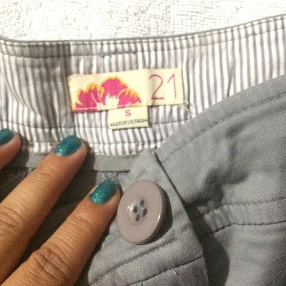 F21 Grey Shorts - Picture 3 of 3