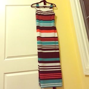 Maxi dress.Colors:dark blue, white, pink-red, teal