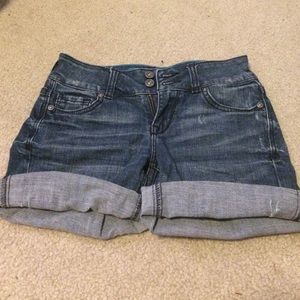 Delias Bailey shorts