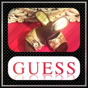 💋Guess size 7.5/7.0 ✨Gold✨ Sandal Heels Shoe