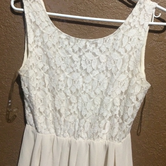 Laced Flowy Dress - Picture 2 of 2