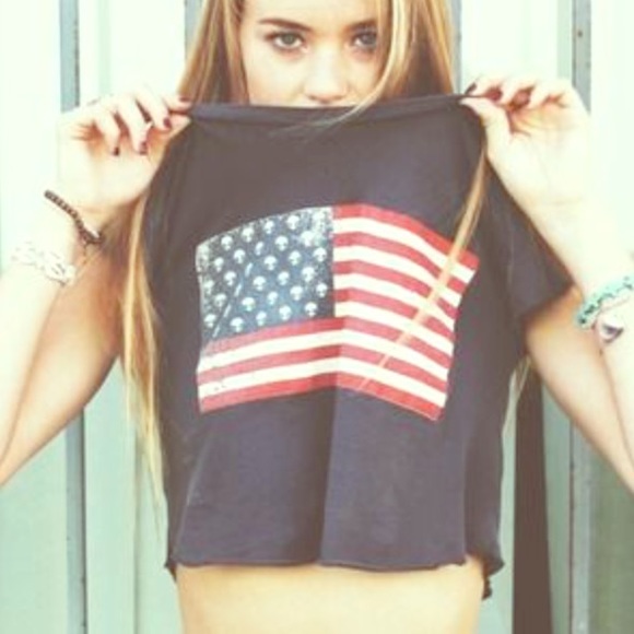 Brandy Melville Alien Flag Top
