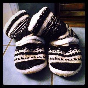 Mukluk Shoes - Mukluk slipper boots Mukluk Shoes - Mukluk slipper boots