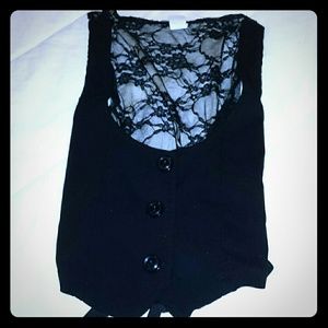 Vest crop top with lace