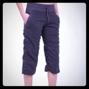 lululemon • dance studio crops