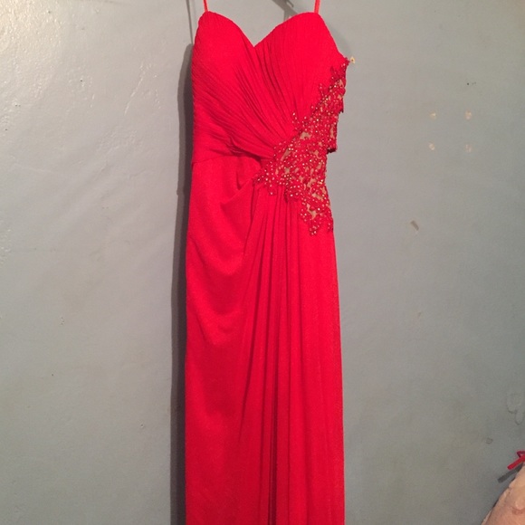 Red prom dress
