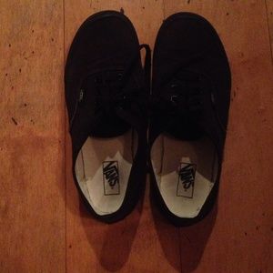 All black Vans