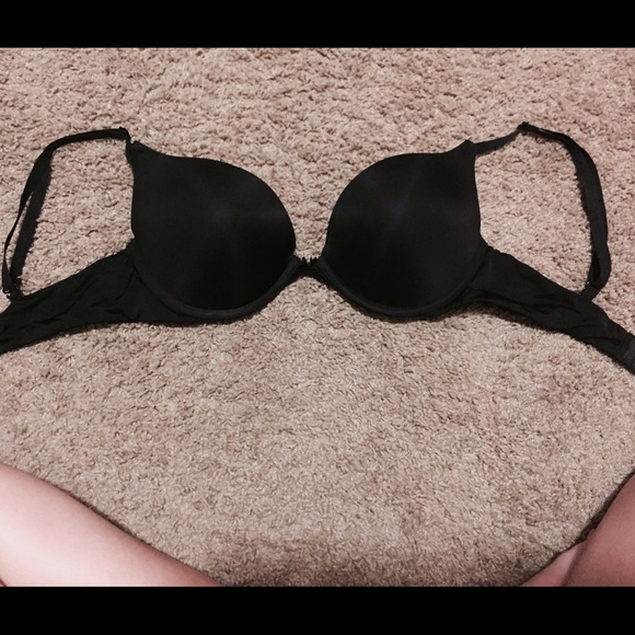 VS Pink Lightly Padded Bra