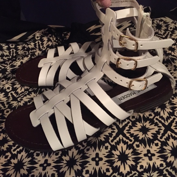 NEW Steve Madden White Gladiator sandals sz. 6.5/7