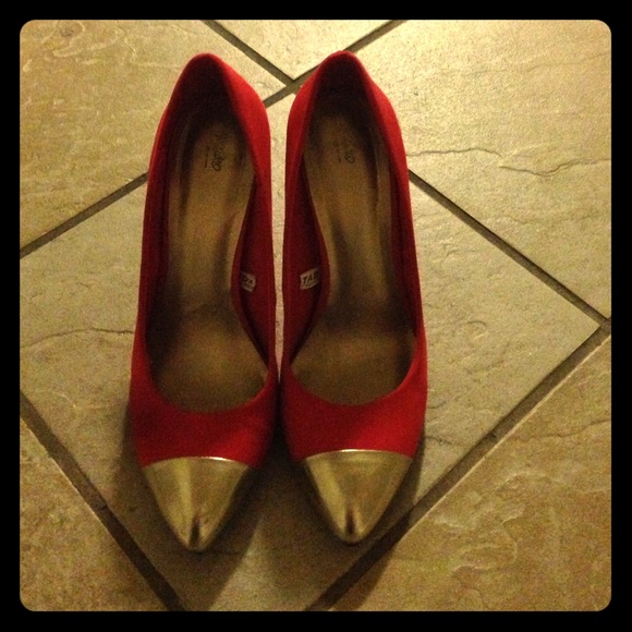 Mossimo shoes