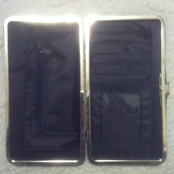 Wallet - Picture 2 of 3