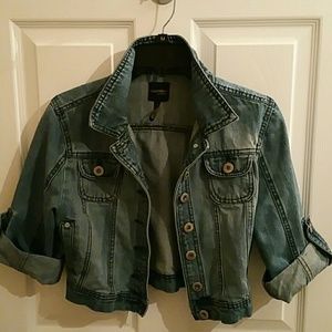 Cropped jean jacket