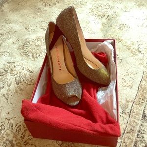 Sacha London peep toe metallic pumps size 8.5