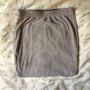 grey tube pencil skirt