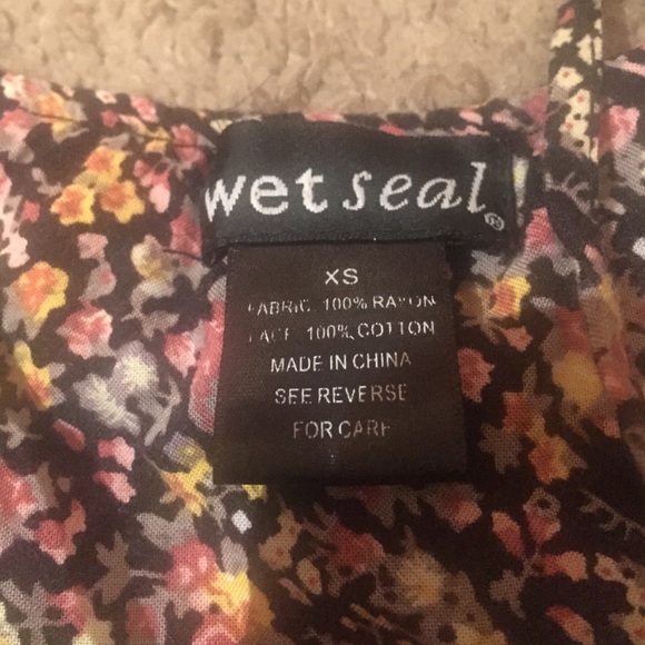 Romper - Picture 3 of 4