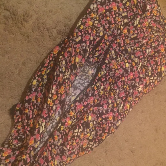 Romper - Picture 4 of 4