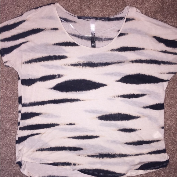 Kenzie Loose fitting top