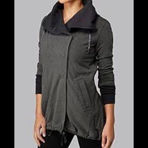 Lululemon gratitude wrap - rare!