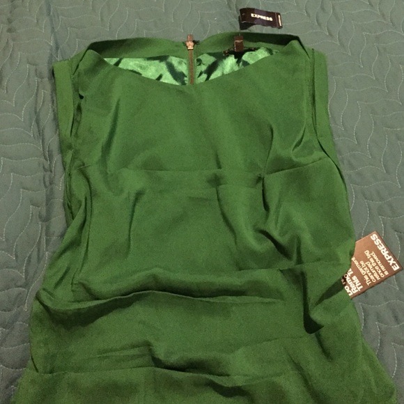 Express dress - Picture 2 of 2