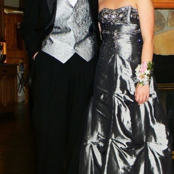 Macy's Prom Dress - Picture 1 of 4