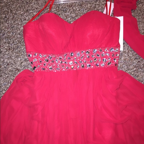 Red Formal Prom Dress with Tags Still Attached - Picture 1 of 4