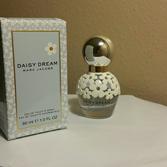 Marc Jacobs Daisy Dream perfume