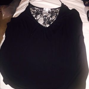 Black wavy shirt