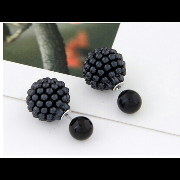 Black Ball Studs - Picture 1 of 1
