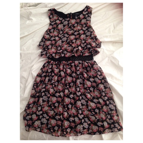 flowered dress - Picture 1 of 1